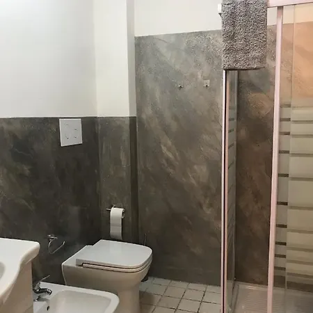 Apartment Intro E Idda Casa *